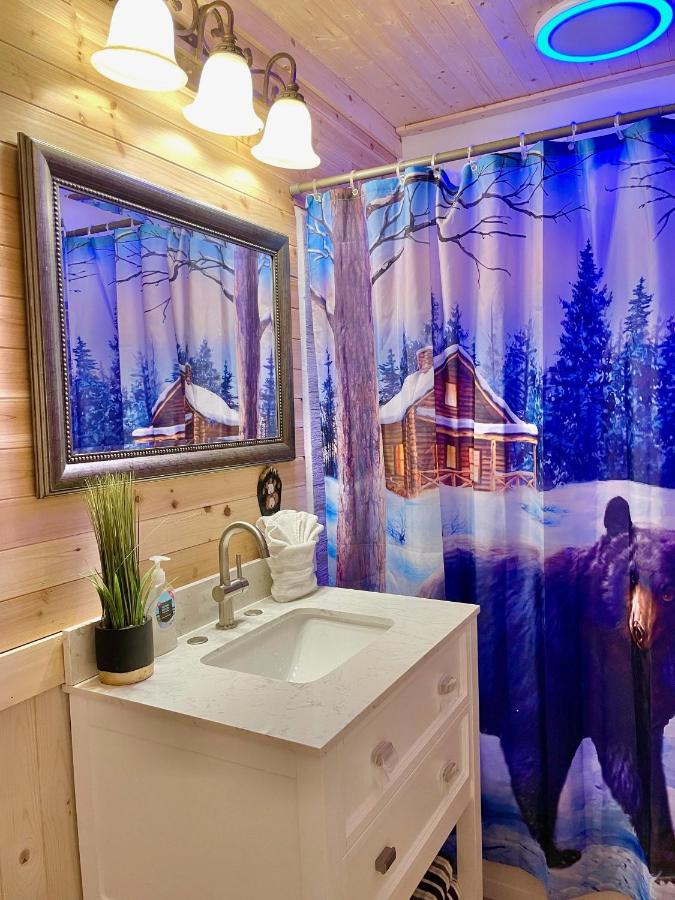 Remodelled Cabin! Great Location! Сев'єрвілл Екстер'єр фото