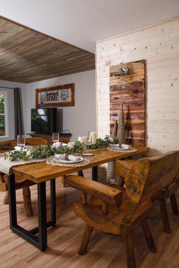 Remodelled Cabin! Great Location! Сев'єрвілл Екстер'єр фото