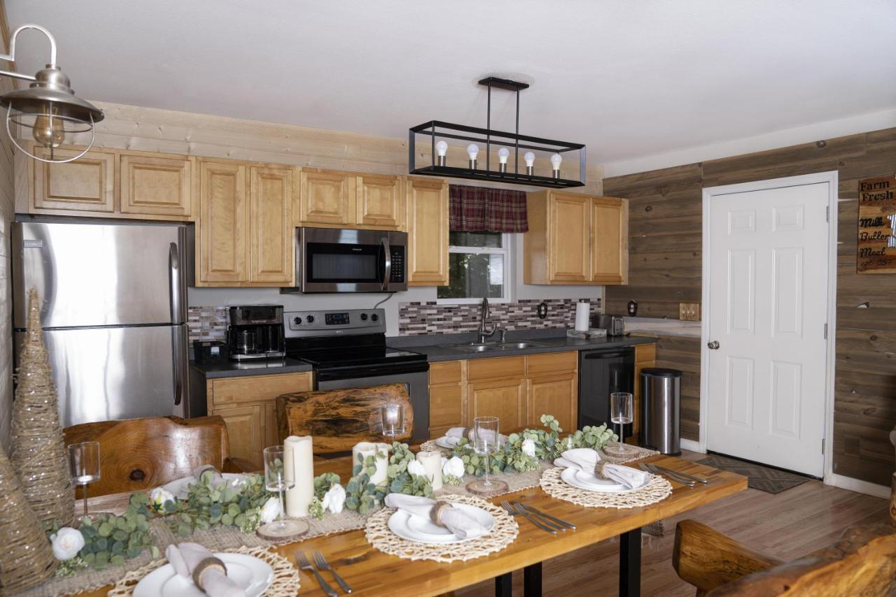 Remodelled Cabin! Great Location! Сев'єрвілл Екстер'єр фото