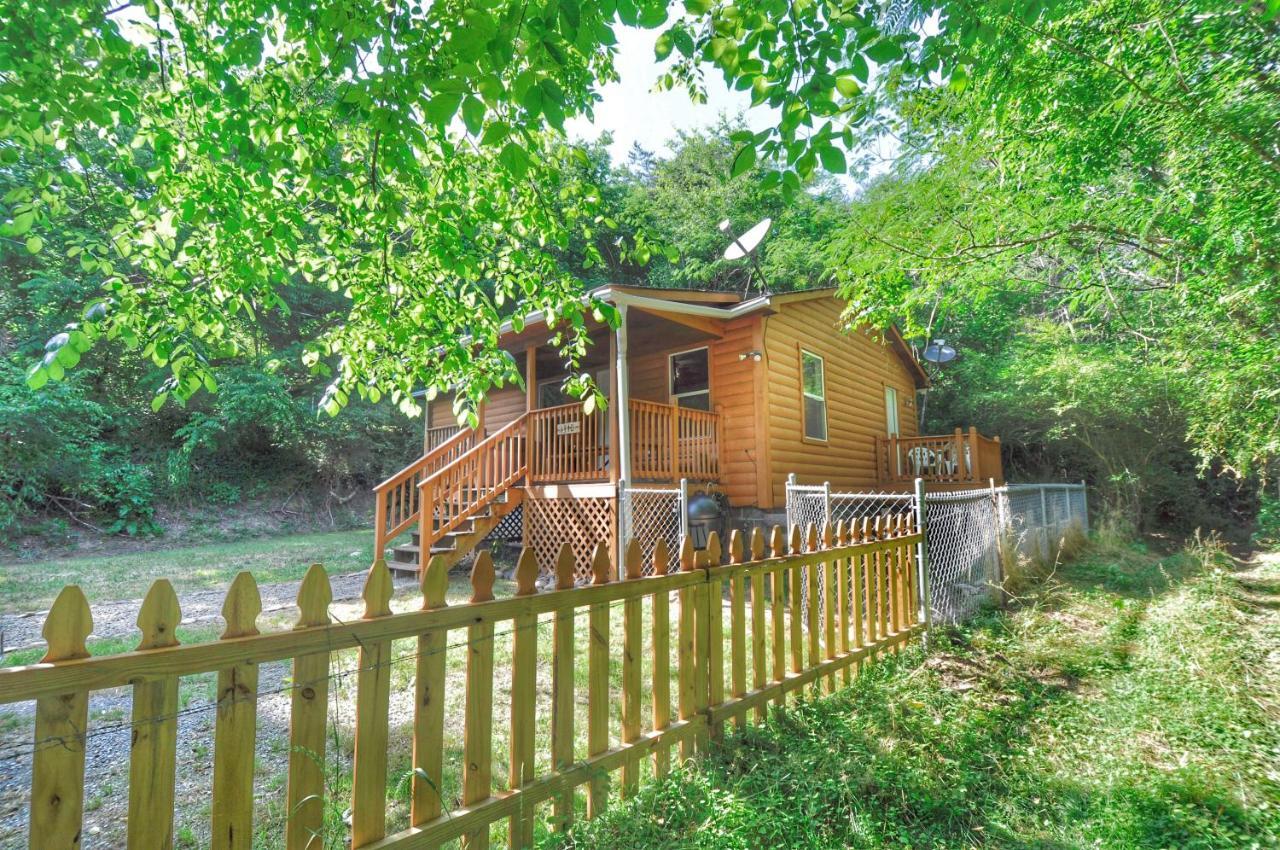 Remodelled Cabin! Great Location! Сев'єрвілл Екстер'єр фото